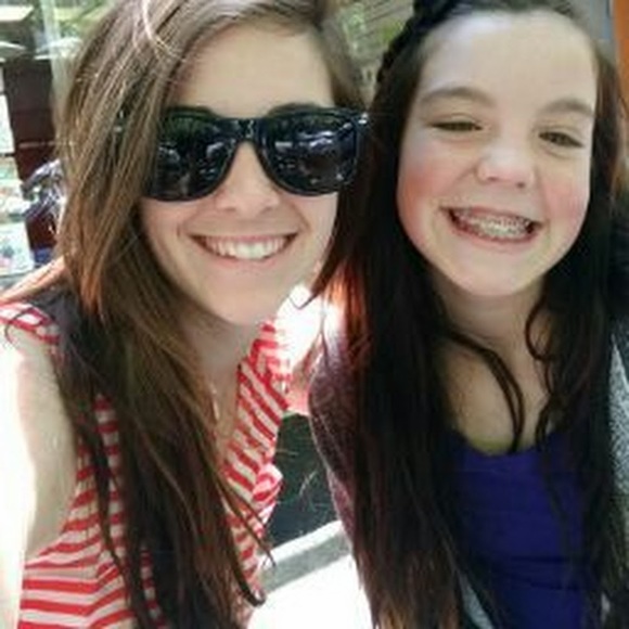 Meet your Posher, Heather - Picture 1 of 1